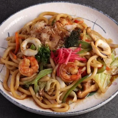 MÌ UDON XÀO HẢI SẢN-UDON SEAFOOD ITAME