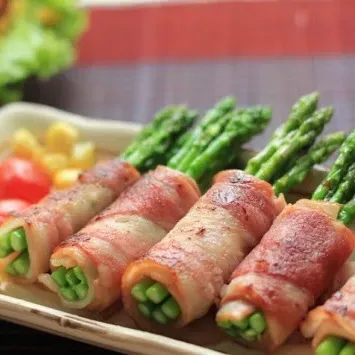 THỊT BÒ MỸ CUỘN MĂNG TÂY - ASPARAGUS