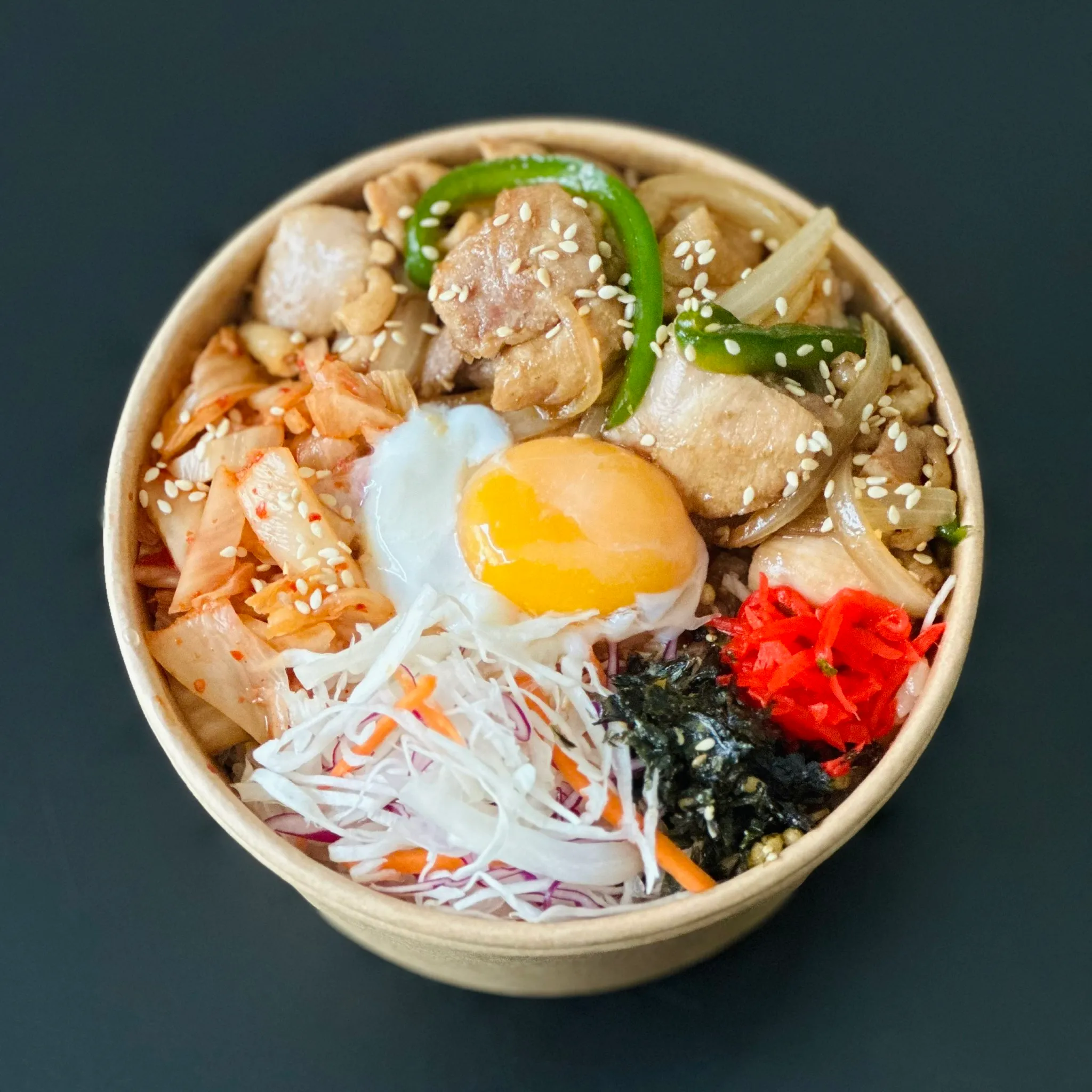 TÔ CƠM THỊT GÀ XÀO XỐT TERIYAKI